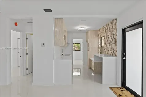 1640 NE 183 Street North Miami Beach FL 33179
