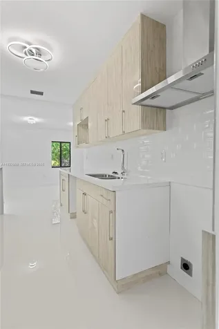 1640 NE 183 Street North Miami Beach FL 33179