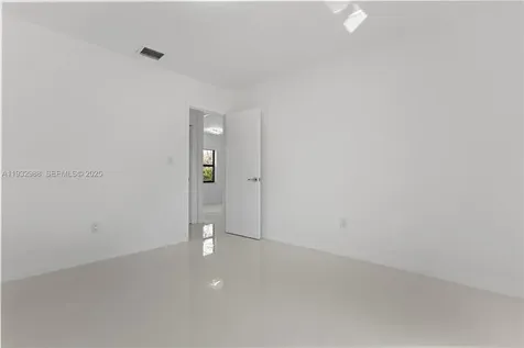 1640 NE 183 Street North Miami Beach FL 33179