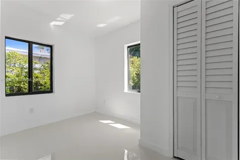 1640 NE 183 Street North Miami Beach FL 33179