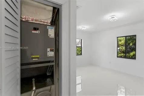 1640 NE 183 Street North Miami Beach FL 33179