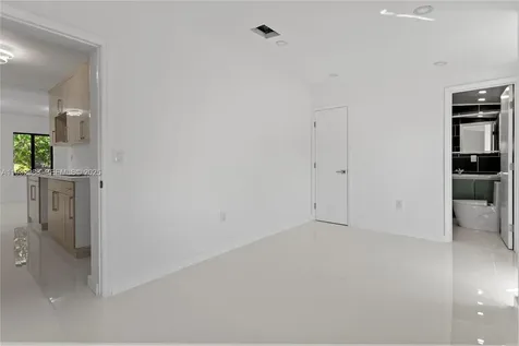 1640 NE 183 Street North Miami Beach FL 33179