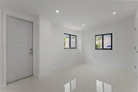 1640 NE 183 Street North Miami Beach FL 33179