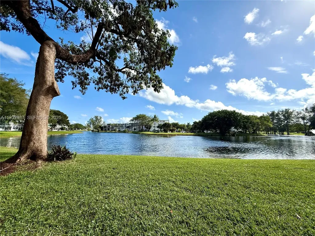 1023 Durham A Deerfield Beach FL 33442