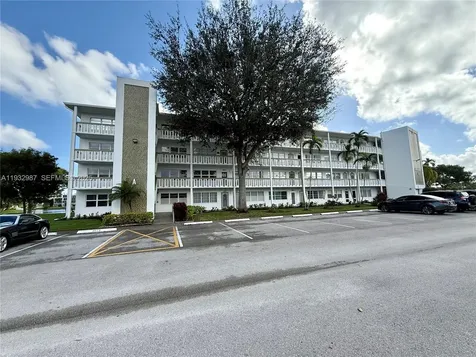 1023 Durham A Deerfield Beach FL 33442