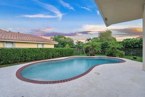 2667 Palmer Place Weston FL 33332