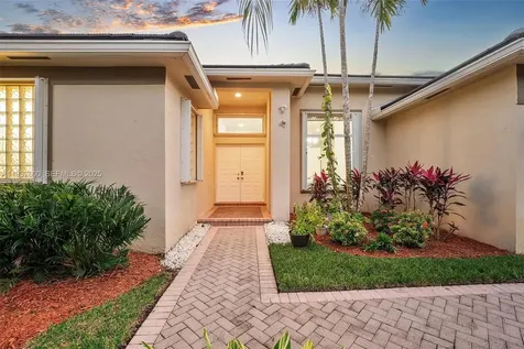 2667 Palmer Place Weston FL 33332