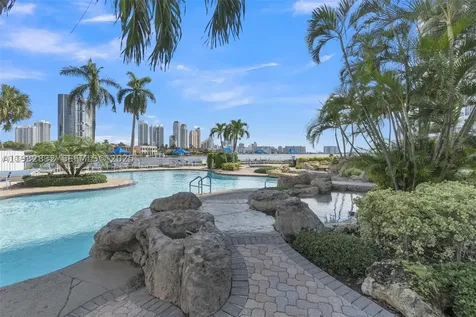 19101 NE 36th Court Aventura FL 33180