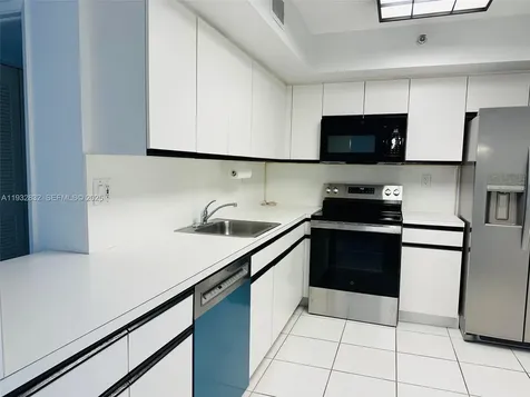 19101 NE 36th Court Aventura FL 33180