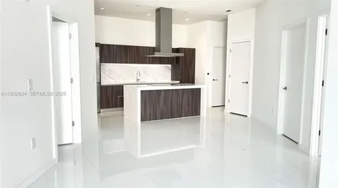851 NE 1st Avenue Miami FL 33132