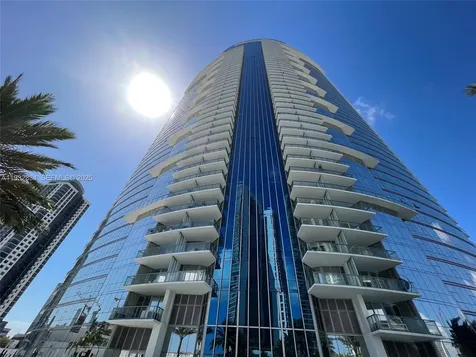 851 NE 1st Avenue Miami FL 33132