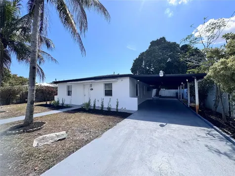 1040 Curtiss Drive Opa-Locka FL 33054
