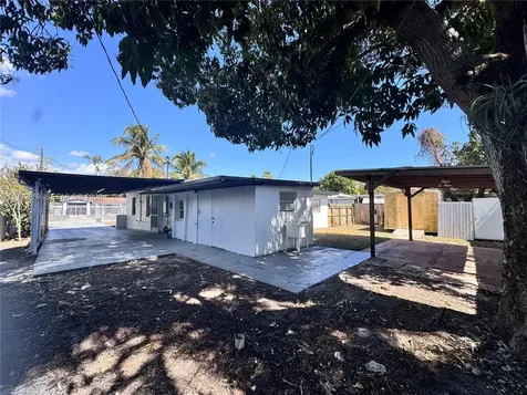1040 Curtiss Drive Opa-Locka FL 33054