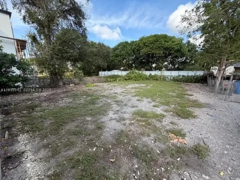 2961 NW 59th Street Miami FL 33142