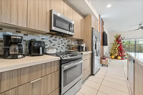 7809 NW 104th Avenue Doral FL 33178