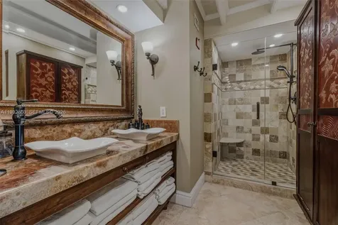 16 North Drive Key Largo FL 33037