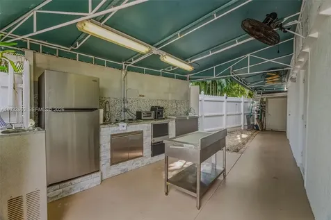16 North Drive Key Largo FL 33037