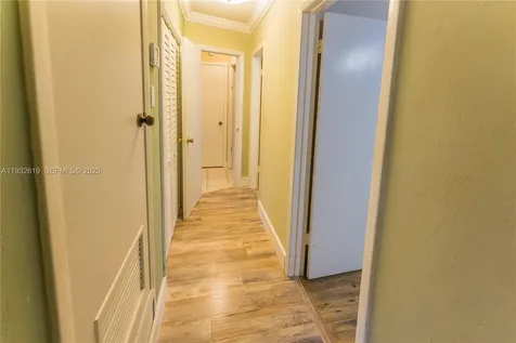 6101 SW 95th Court Miami FL 33173
