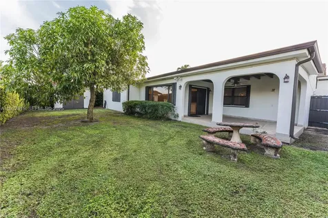 6101 SW 95th Court Miami FL 33173
