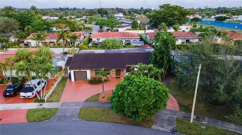 6101 SW 95th Court Miami FL 33173