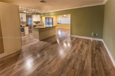 6101 SW 95th Court Miami FL 33173
