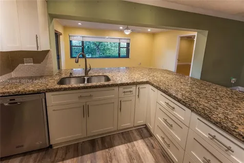 6101 SW 95th Court Miami FL 33173