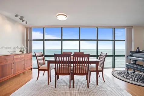 6423 Collins Avenue Miami Beach FL 33141