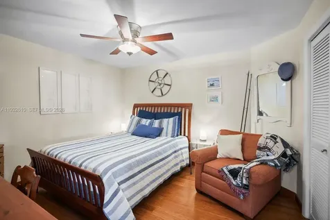 6423 Collins Avenue Miami Beach FL 33141