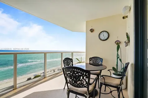 6423 Collins Avenue Miami Beach FL 33141