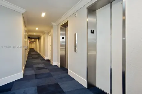 6423 Collins Avenue Miami Beach FL 33141
