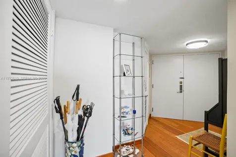 6423 Collins Avenue Miami Beach FL 33141