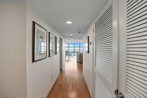 6423 Collins Avenue Miami Beach FL 33141