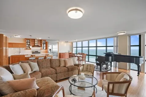 6423 Collins Avenue Miami Beach FL 33141