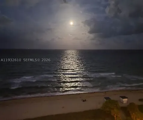 6423 Collins Avenue Miami Beach FL 33141