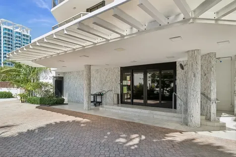 6423 Collins Avenue Miami Beach FL 33141