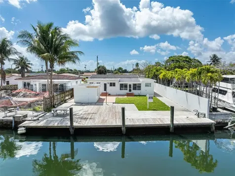 3551 NW 20th Street Miami FL 33142