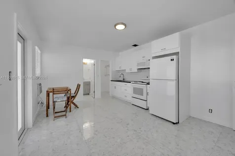 3551 NW 20th Street Miami FL 33142