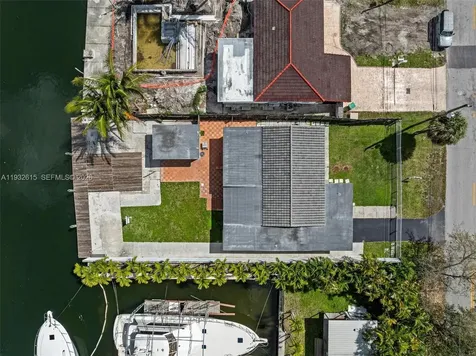3551 NW 20th Street Miami FL 33142