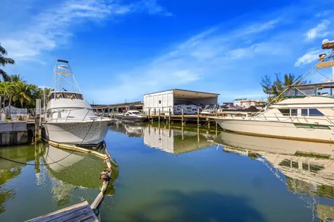 3551 NW 20th Street Miami FL 33142