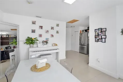 722 SW 8th Street Hallandale Beach FL 33009