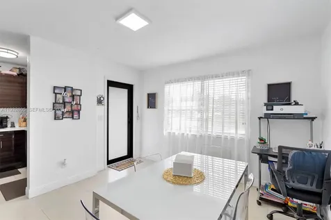 722 SW 8th Street Hallandale Beach FL 33009