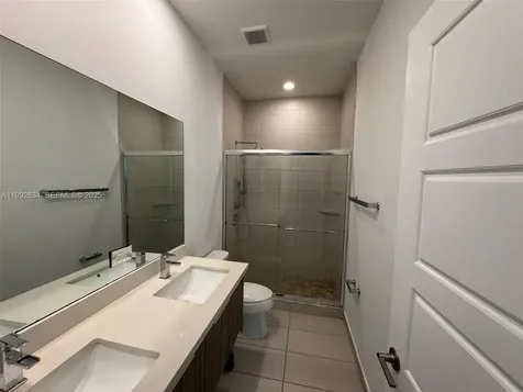 10461 NW 82nd Street Doral FL 33178