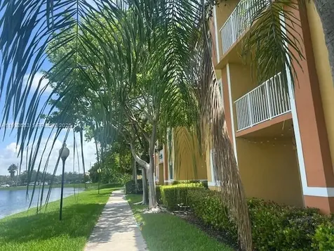 20950 SW 87th Avenue Cutler Bay FL 33189