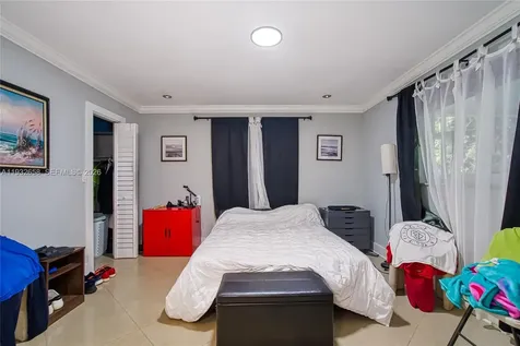 1457 Atlantic Shores Boulevard Hallandale Beach FL 33009