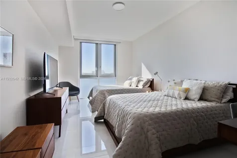 17111 Biscayne Boulevard North Miami Beach FL 33160