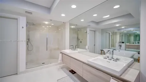 17111 Biscayne Boulevard North Miami Beach FL 33160