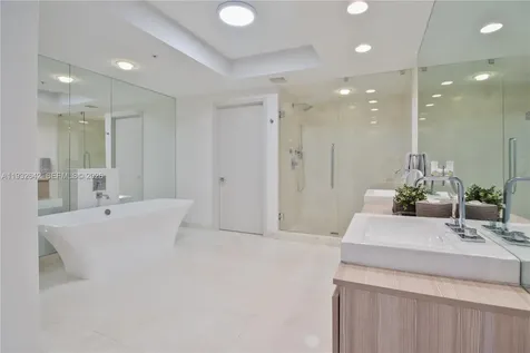 17111 Biscayne Boulevard North Miami Beach FL 33160