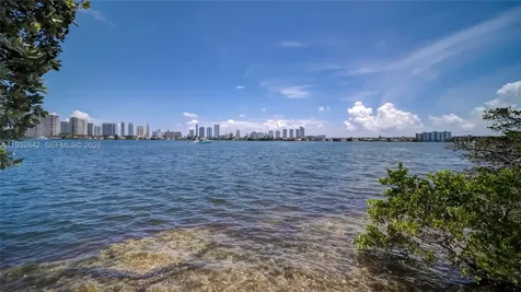 17111 Biscayne Boulevard North Miami Beach FL 33160