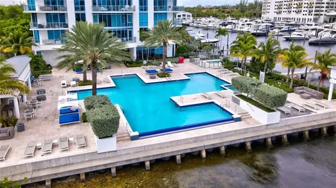 17111 Biscayne Boulevard North Miami Beach FL 33160
