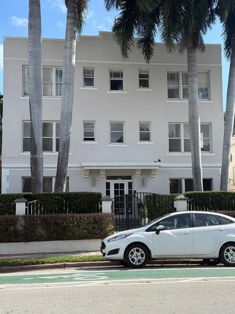 1027 Pennsylvania Avenue Miami Beach FL 33139